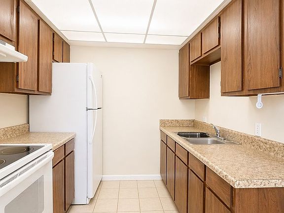 4th image of 2105 Canal St APT 3
