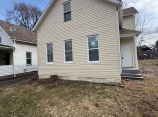 3811 E 55th St, Cleveland, OH 44105
