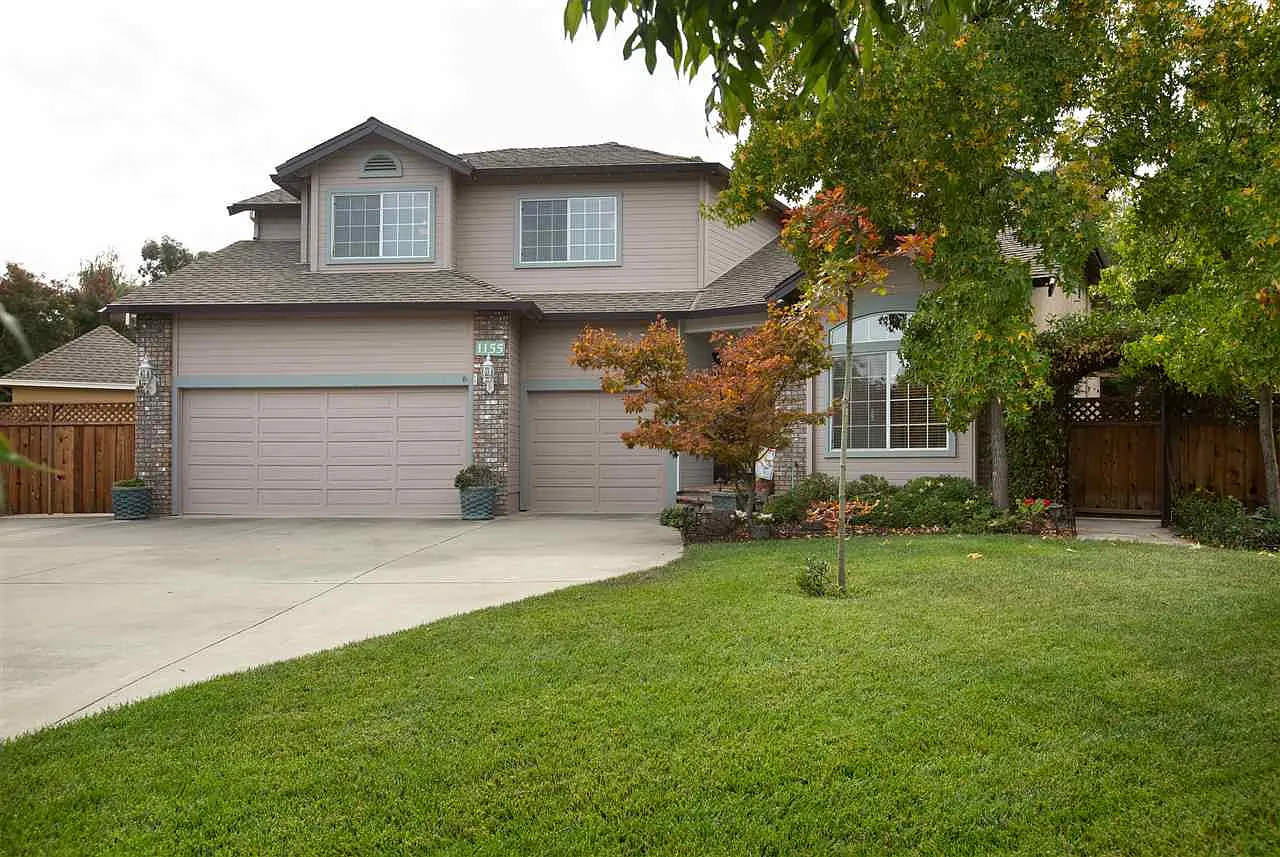 1155 Riesling Cir photo 1