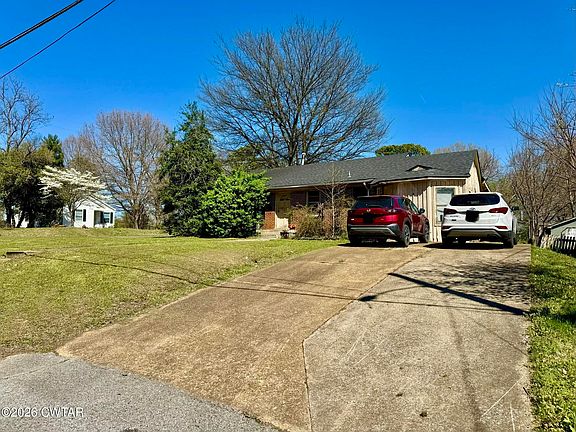 2nd image of 624 Reynolds Ave