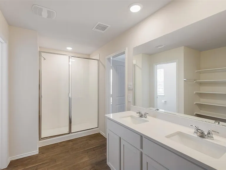 321 Sandringham Loop — Photo 19