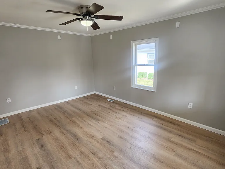 1623 Cedar St — Photo 3