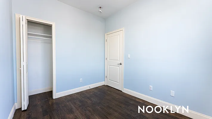 Rented by Nooklyn NYC LLC | media 21