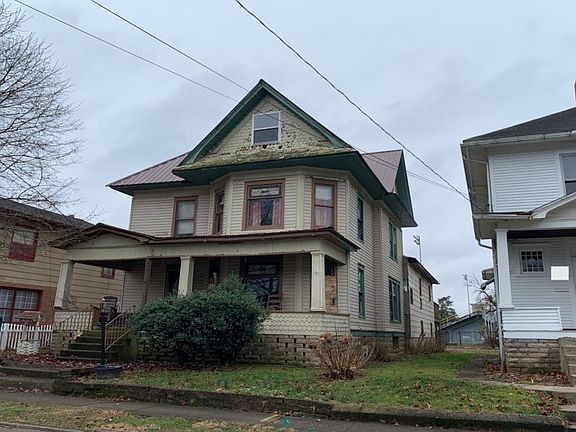 2nd image of 427 Lincoln St