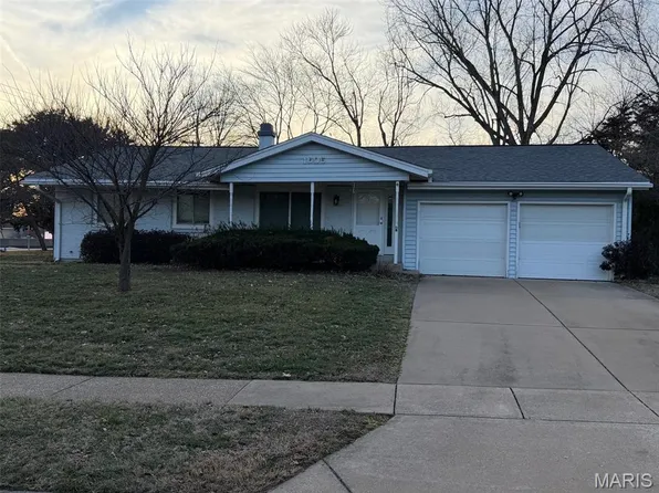 1605 Littleton Ct, Fenton, MO 63026