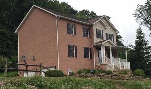 2nd image of 827 Stonebridge Dr