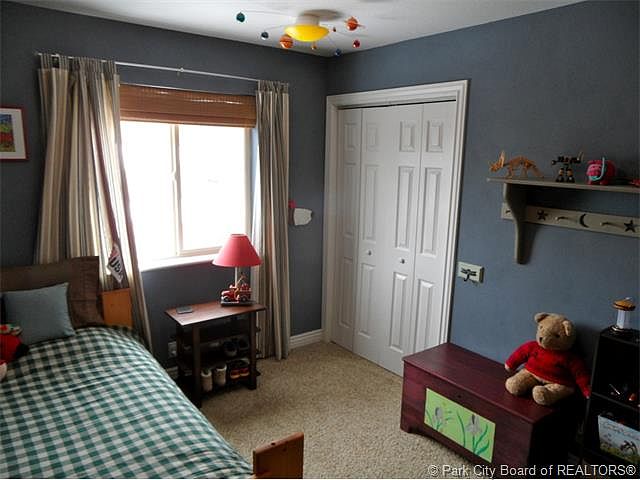 1st image of 4235 N Meadow Ln