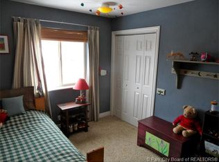 4235 N Meadow Ln, Oakley, UT 84055