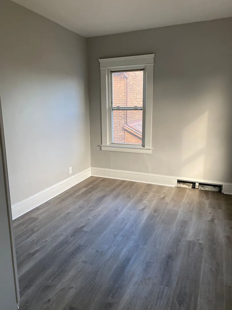 2031robinst — Photo 2