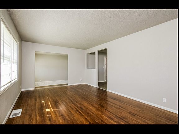 3rd image of 19306 Pine Lock Ln