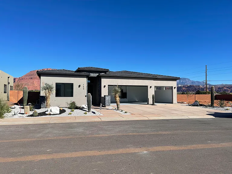 169 Terrace Ln — Photo 1