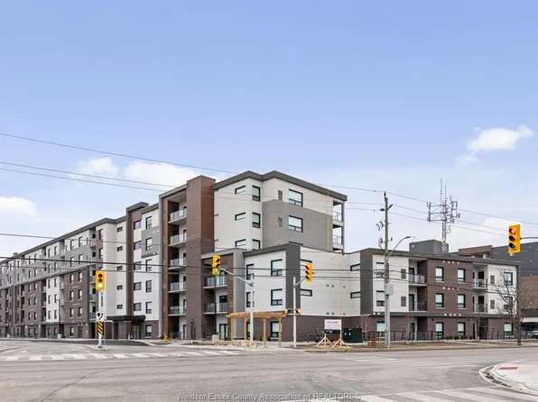 11870 Tecumseh Rd E, Tecumseh, ON