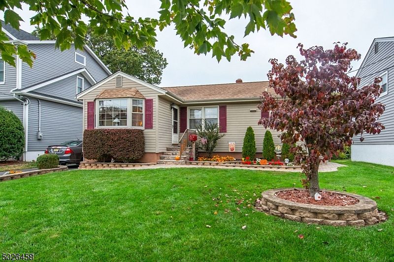 16 Lorraine Dr, Clifton, NJ 07012 Zillow