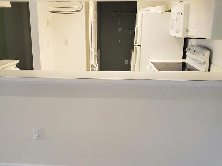 2802 Sarento Pl #202 — Photo 4