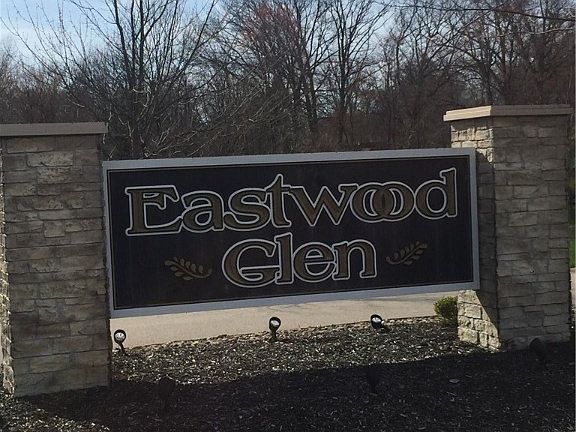 2nd image of 100 Glenwood Cir NW