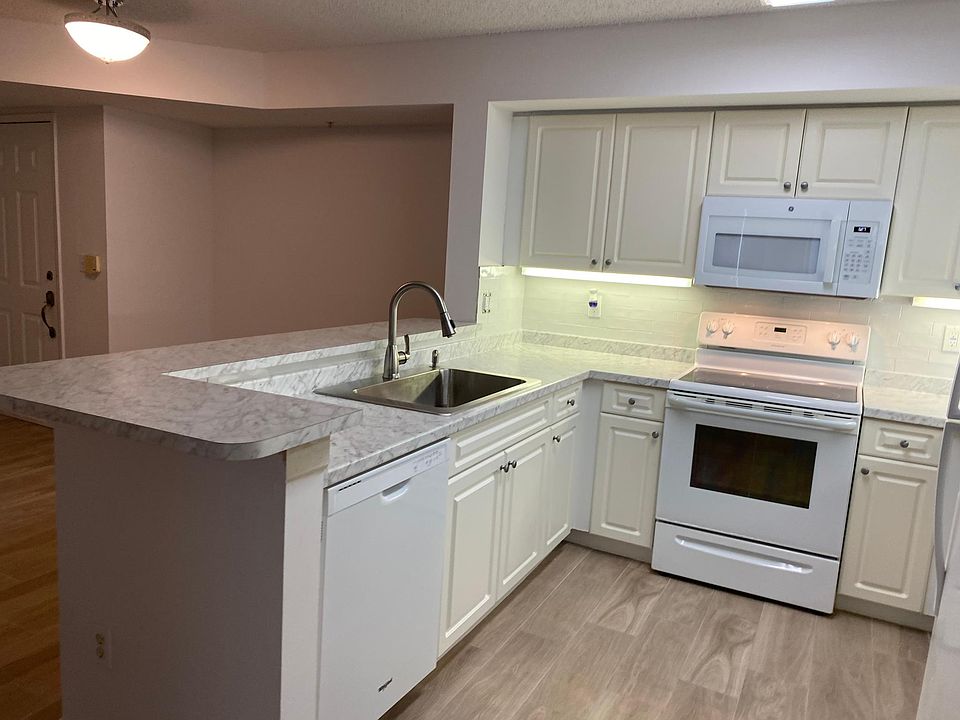 1st image of 1280 Wildwood Lakes Blvd APT 205