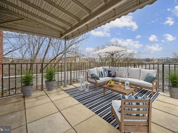 2500 Q St NW APT 606, Washington, DC 20007