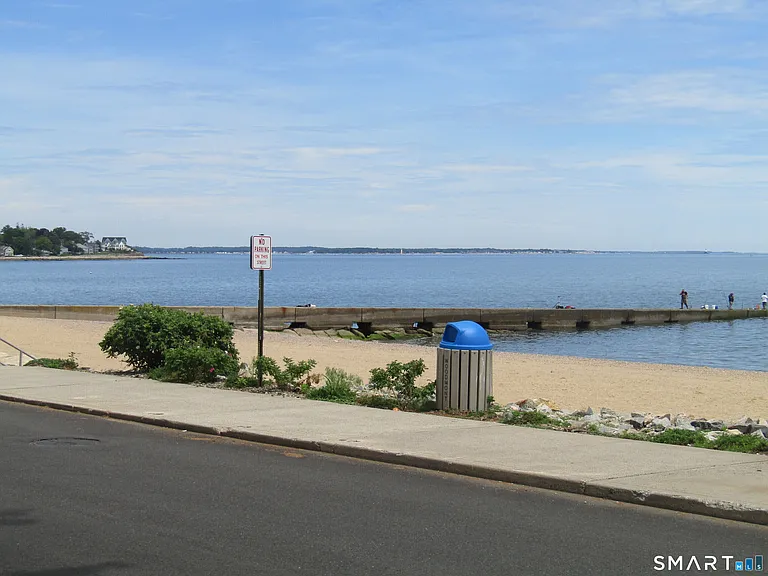 48 Beach Ave — Photo 9