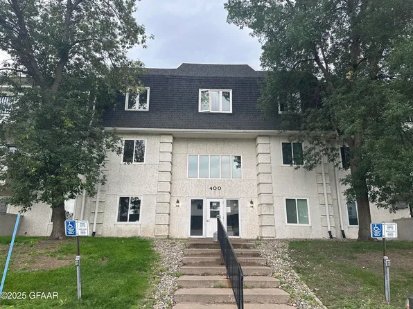 815 Duke Dr APT 412, Grand Forks, ND 58201
