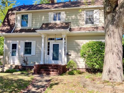 227 Crescent Dr, Akron, OH, 44301