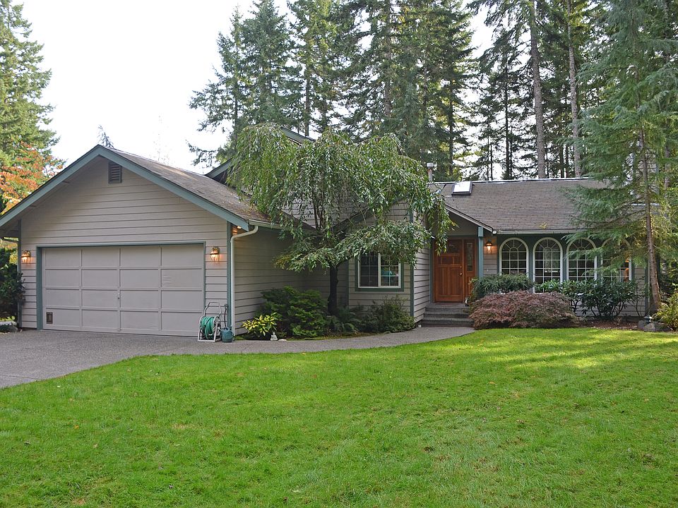 A serene 1+ acre wooded prop