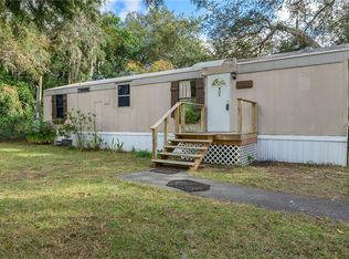 9944 Lake Dr, Weeki Wachee, FL 34613