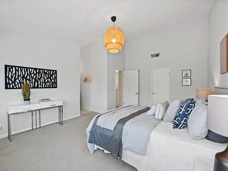 1545 Camden Village Cir — Photo 26