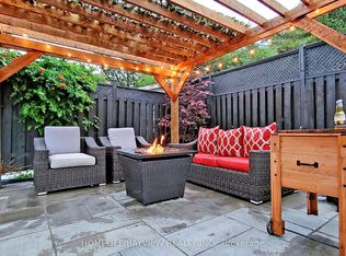 27 Hill Dr, Aurora, ON L4G3A7