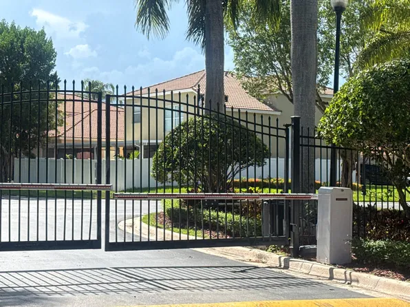 1141 NE 37th Ave, Homestead, FL 33033