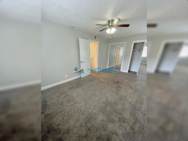 3710 Wyandotte St #8 — Photo 11