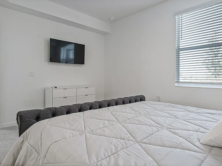 43060 Greenway Blvd #711 — Photo 2