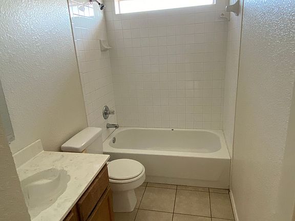 5th image of 3409 Barcelona Dr APT A
