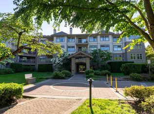 15220 Guildford Dr #201, Surrey, BC V3R 0Y6