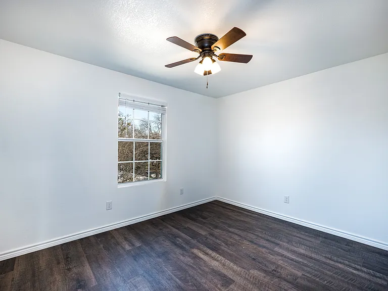 1115 N Paddock St #103 — Photo 2