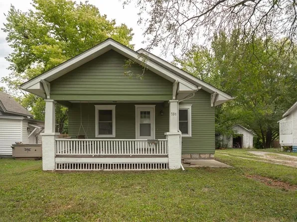 731 S Oak St, Ottawa, KS 66067