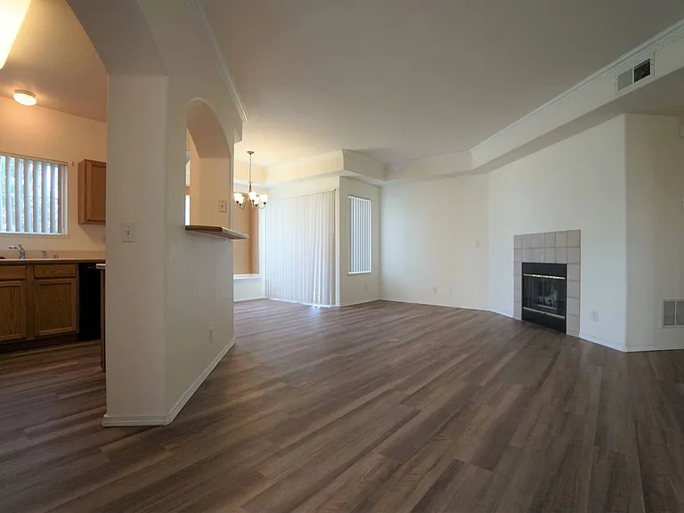 3770 Strawberry Field Grv #B — Photo 4
