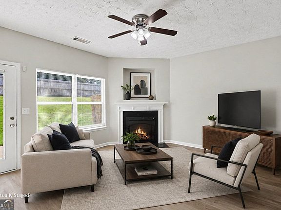 4th image of 6404 Ellenwood Dr