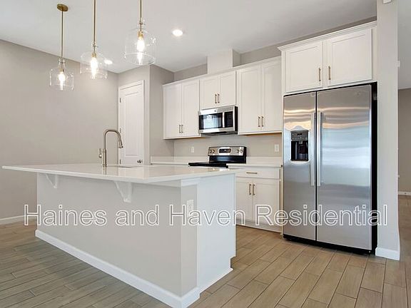 4th image of 840 Blue Creek Dr