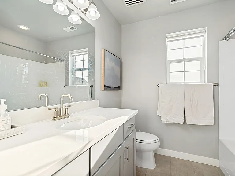 9866 N Willow Way — Photo 8