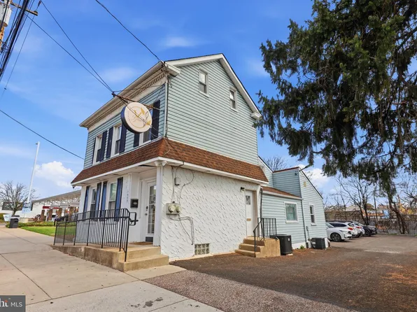 7909 Oxford Ave, Philadelphia, PA 19111