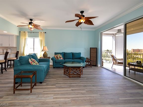 3rd image of 4361 Bay Beach Ln APT 521