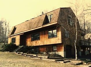 35 Ward Dr S, Danbury, CT 06811