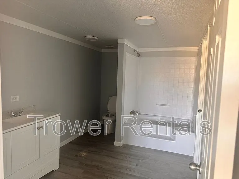 237 Orchard Dr — Photo 23