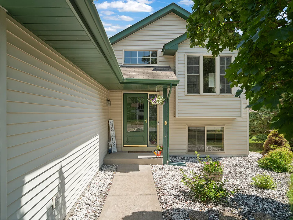 12399 Buchanan St NE