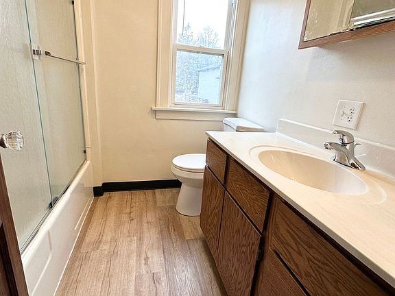 4th image of 1824 22nd St #2
