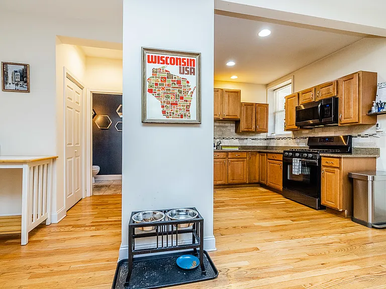 3750 N Wilton Ave #2 — Photo 9