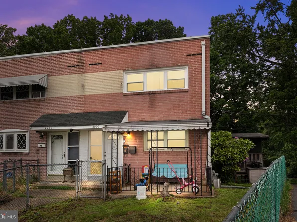 2020 Valley View Dr, Folcroft, PA 19032