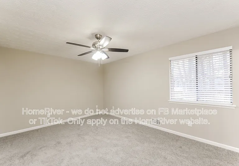 323 Park Ridge Ct — Photo 8