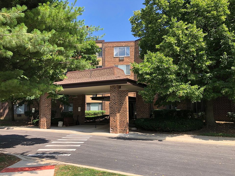 1st image of 1475 Rebecca Dr APT 212