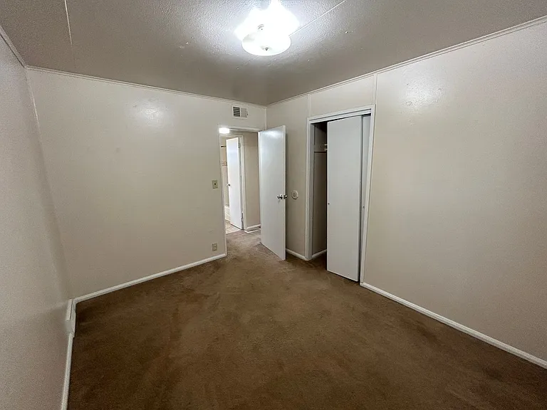 1201 E Cheyenne Rd — Photo 15